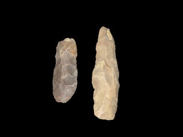 Grouping of 2 Artifacts