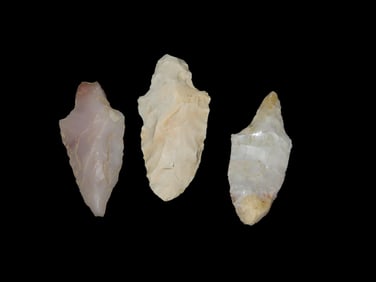 Grouping of 3 Arrowheads