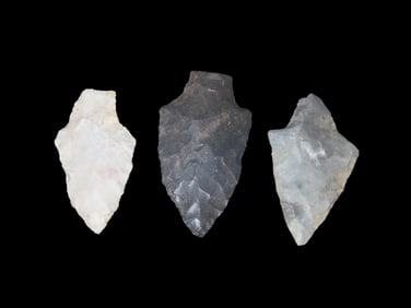 Grouping of 3 Arrowheads