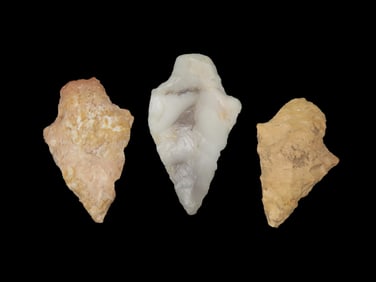 Grouping of 3 Arrowheads