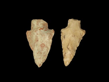 Grouping of 2 Arrowheads