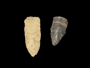 Grouping of 2 Arrowheads