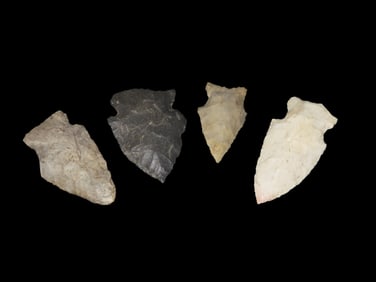 Grouping of 4 Arrowheads