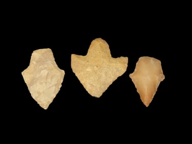 Grouping of 3 Arrowheads