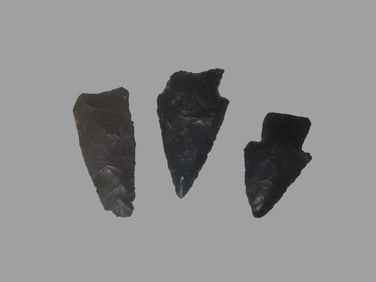 Grouping of 3 Arrowheads