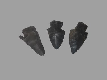 Grouping of 3 Arrowheads