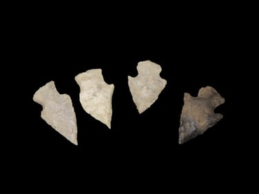 Grouping of 4 Arrowheads