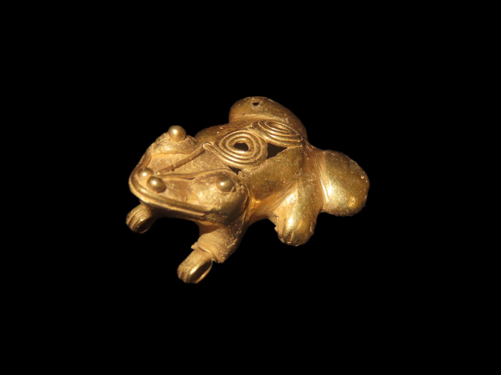 1 1/2" x 7/8" Pre Columbian Tairona Tumbaga Sitting Frog Figurine Pendant Made From Gold/Copper (1 of 6)
