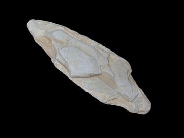 2 1/2" x 3/4" Morrow Mountain, found at The Beaver Site on the Marvin Farm in Attleboro,