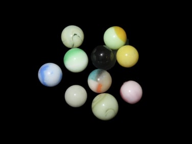 Lot of 10 Uranium Glass Marbles, glow under UV light