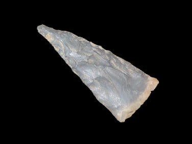 1 15/16" Outstanding Fort Ancient Triangle, found in Tennessee, Ex Walt McIntire Collection