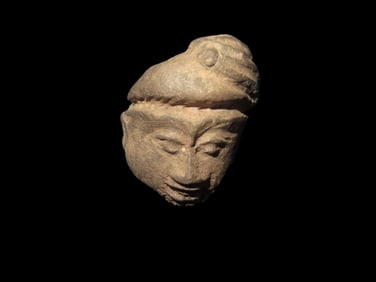 1 5/16" X 3/4" Pre-Columbian Tumaco-La Tolita pottery head from the culture that occupied the coast