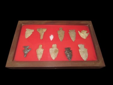 12" X 7 7/16" Frame of Arrowheads