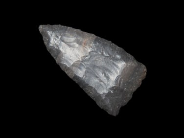 1 9/16" X 13/16" X 1/8" Padilla Point, Black Flint, Found near Roswell NM