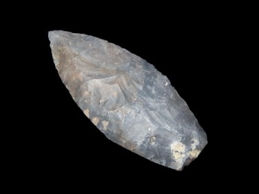 2 13/16" X 1 1/4" X 1/4" Agate Basin Point, Blue Black Flint