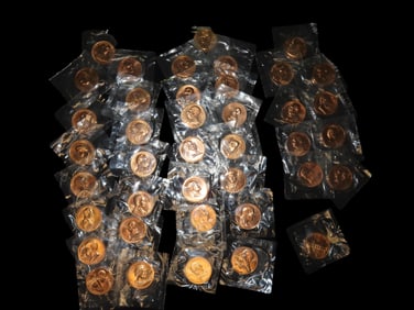 United States Mint Bronze Presidential Collector Coins, 39 United States Presidents and The White