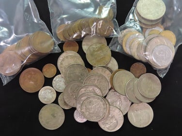 Lot of Various Denomination Mexican Coins. 1940'-1980's