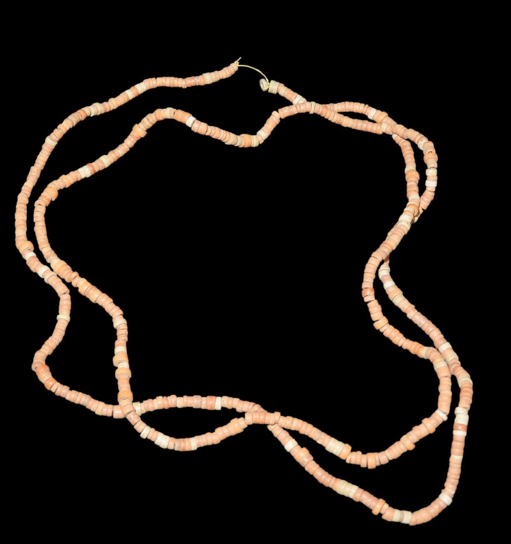 31" Long Strand of Drilled Beads found in New Mexico, Hohokam / Anasazi: 31" Long Strand of Drilled Beads found in New Mexico, Hohokam / Anasazi
