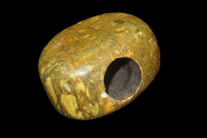 Beautiful Chlorite Fort Ancient Pipe from Ohio, ex Wilber Cunningham Collection