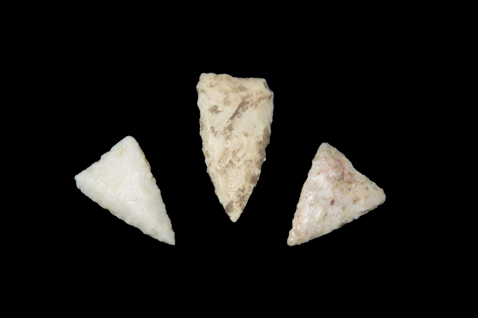 Lot of 3 Cahokia Triangles, Bird points, Madison County Illinois, Found by Ron Knowles (1 of 3)