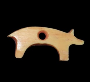 Bear Effigy Pendant from new Mexico. Anasazi / Hohokam / Mimbres