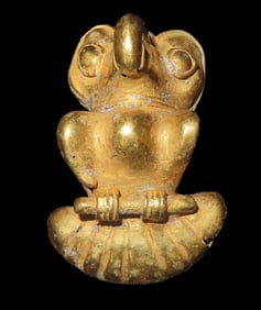 1 5/8" x 1 1/8" x 7/8" Pre-Columbian Tairona Tumbaga Perched Parrot Effigy Pendant/Amulet/Totem,