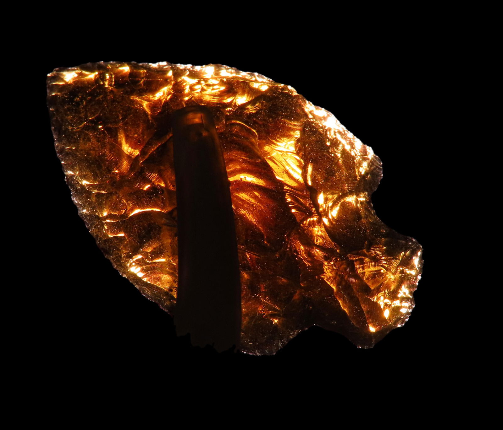 1 7/16" x 7/8" Early Historic Brown Glass Arrowhead, from New Mexico (1 of 5)