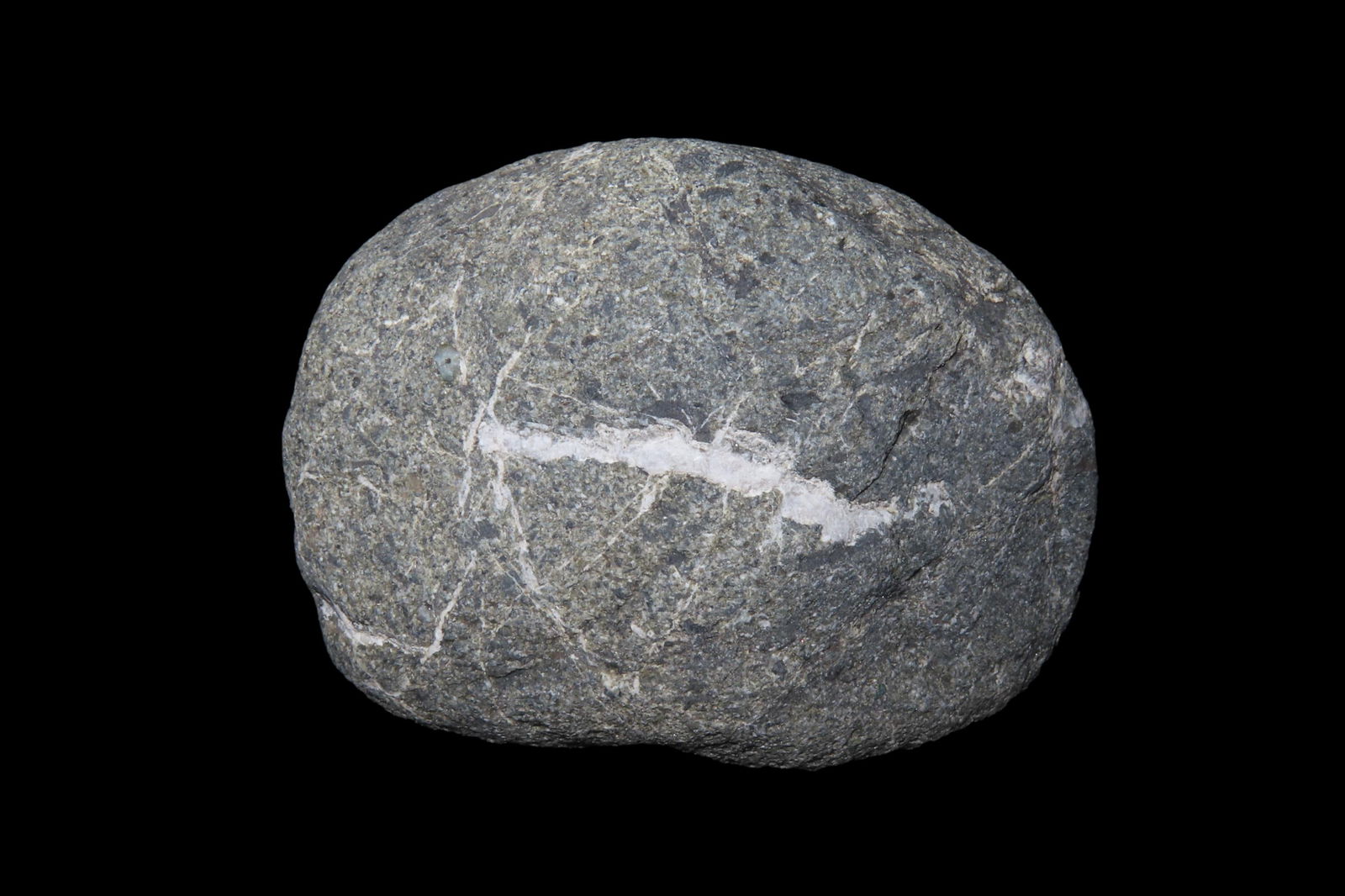 3" Quartz Inclusion Hardstone Tool Found in England (1 of 6)