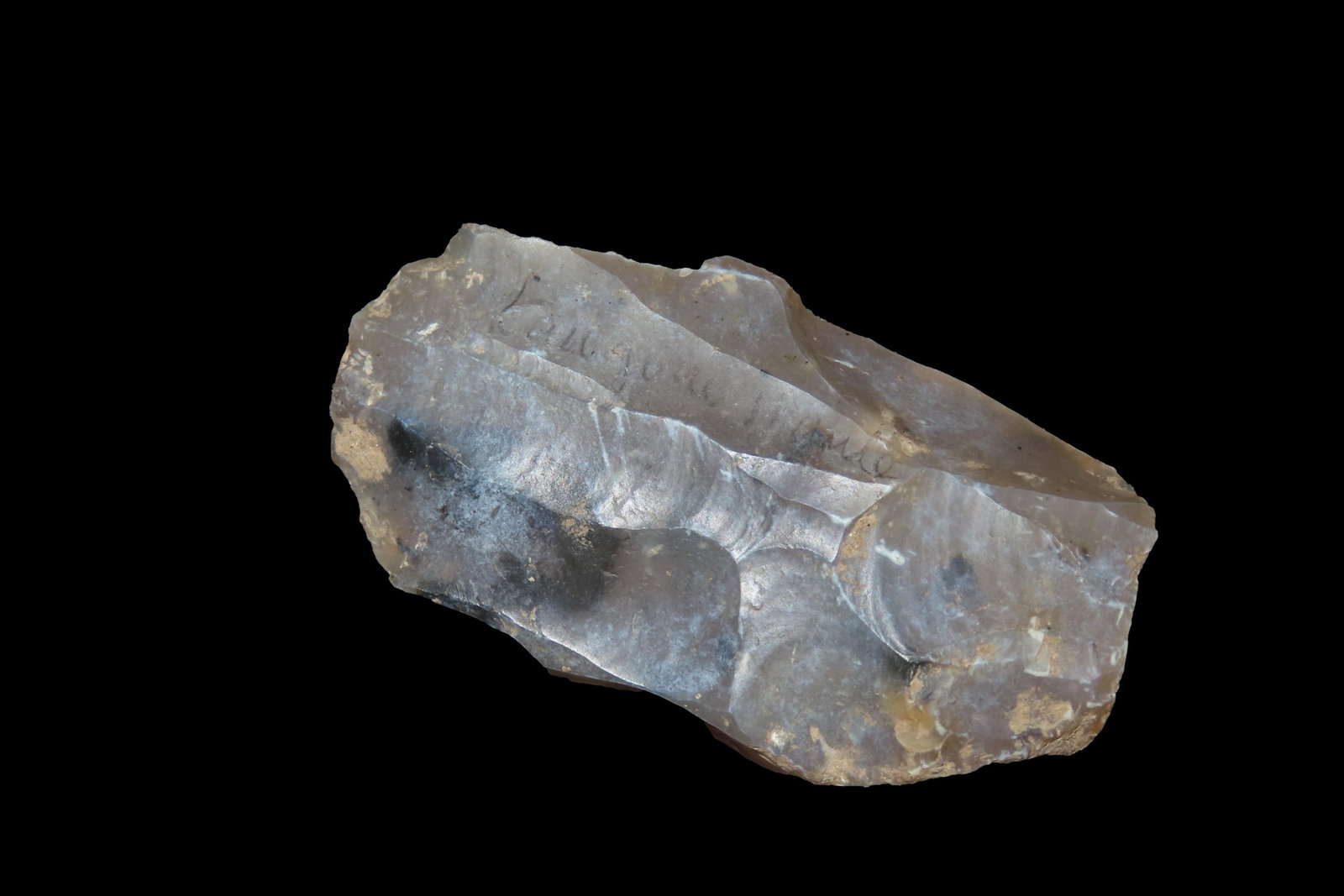2 1/2" X 1 3/8" X 1/2" Upper Paleolithic Agate Core, Found in France at the Haute Solutrean Site,: 2 1/2" X 1 3/8" X 1/2" Upper Paleolithic Agate Core, Found in France at the Haute Solutrean Site, 1880, Ex M. Bruno Mason, Ex Sir Arthur Evans, Ex Henry Dewey