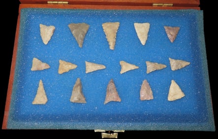 8x5 Walnut Wooden Frame Of Fort Ancient Points Found In 1929 Near The City Of Ashland Boyd Co.