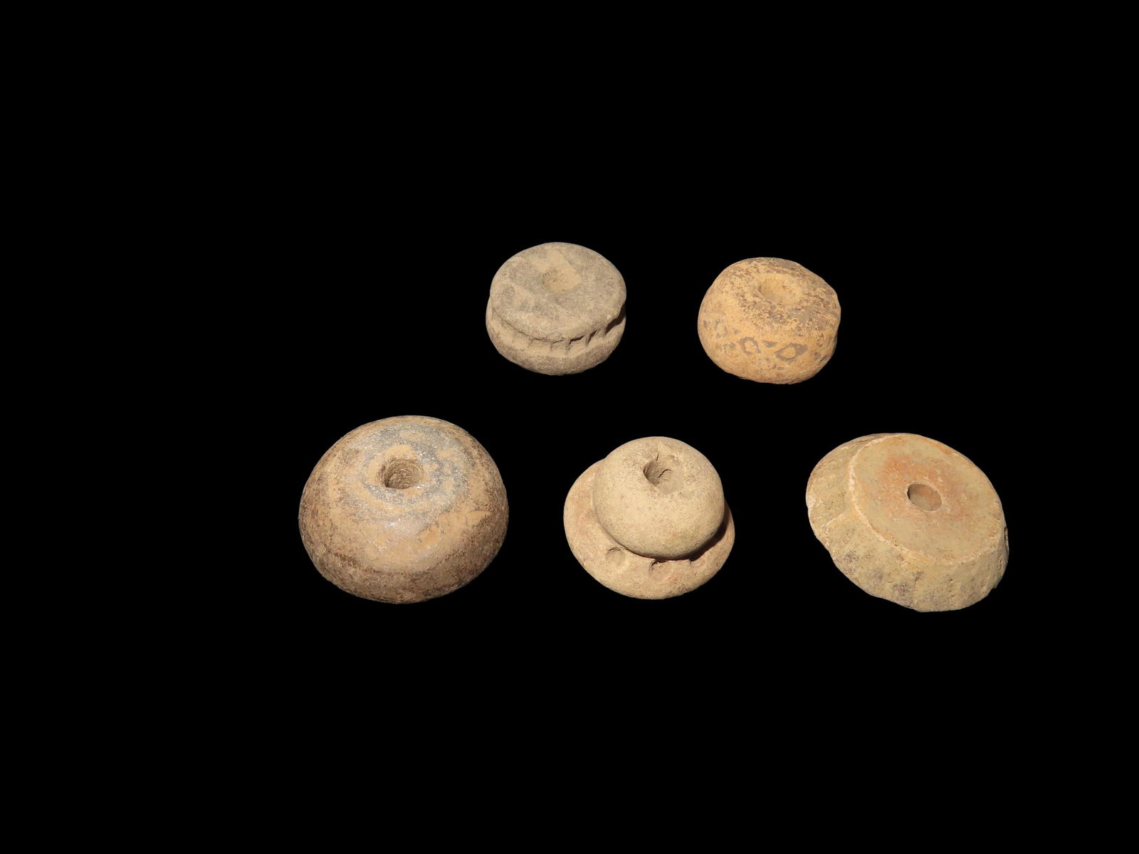 Set Of Pre Columbian Effigy Pottery Beads From Belize Nicely Designed With Different Effigy (1 of 5)