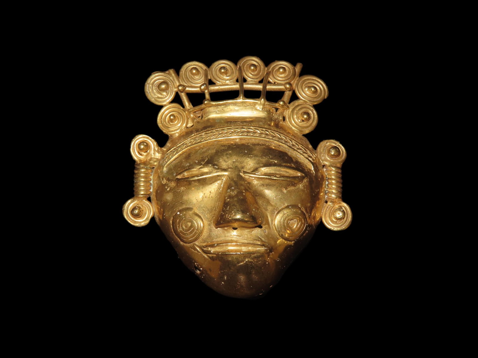 2 5/8' x 2 3/8' Pre-Columbian Tairona Tumbaga Figure, Exact gold contents unknown (1 of 6)