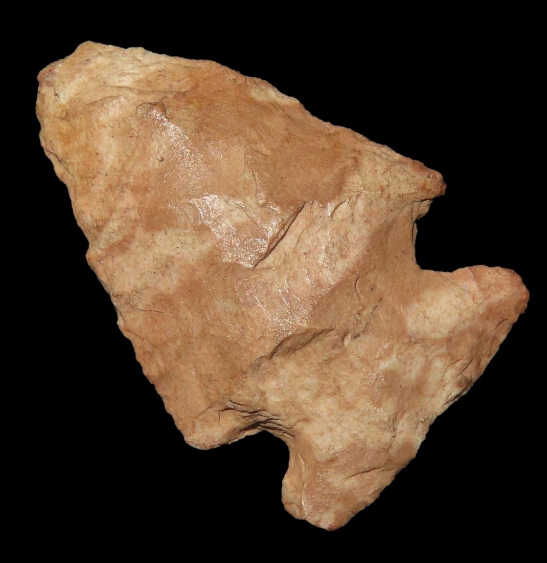 1 1/8' Robinson Arrowhead, Found in Nebraska, For Identification Reference Overstreet 10th or 12th: 1 1/8" Robinson Arrowhead, Found in Nebraska, For Identification Reference Overstreet 10th or 12th Edition Pg. 780