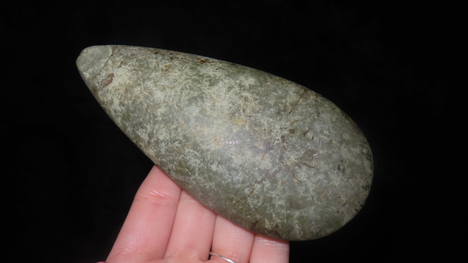 5 3/8' Jadeite Celt, Pre-Columbian, Mexico: 5 3/8" Jadeite Celt, Pre-Columbian, Mexico