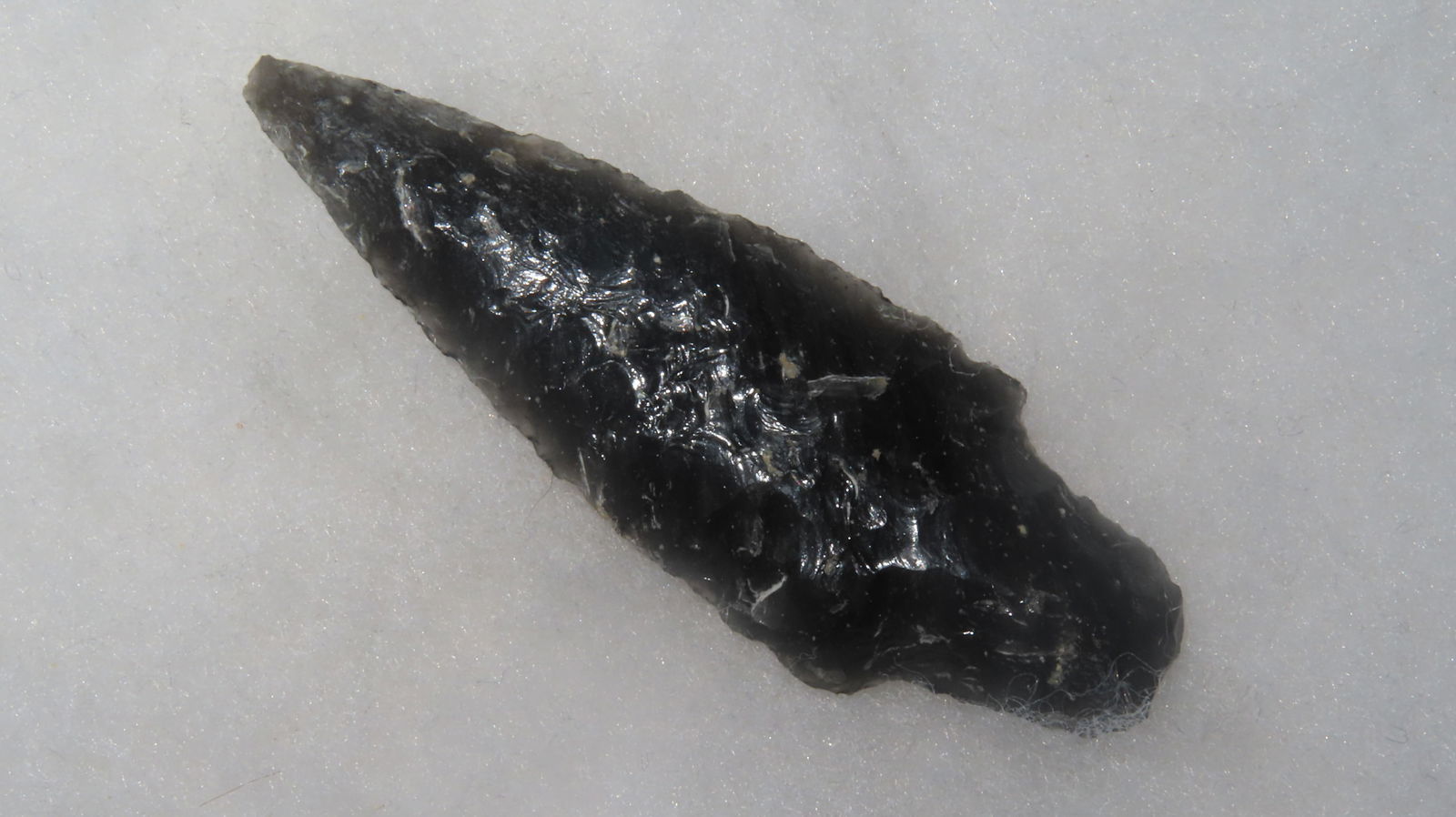 2 3/4" Obsidian Arrowhead: 2 3/4" Obsidian Arrowhead