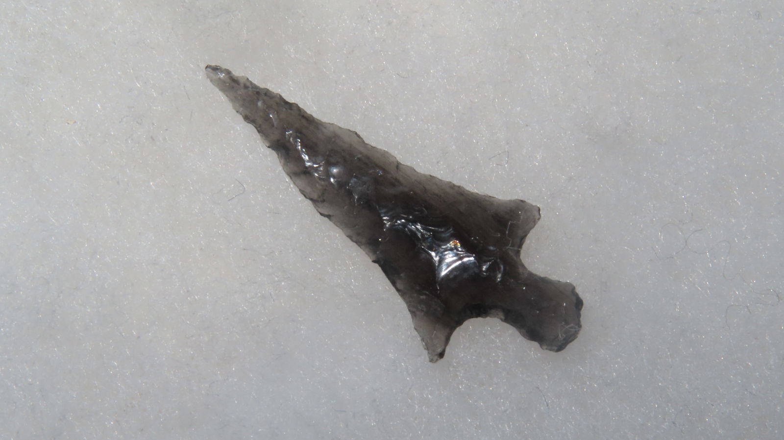 1 1/4" Obsidian Columbia River Point, Oregon: 1 1/4" Obsidian Columbia River Point, Oregon