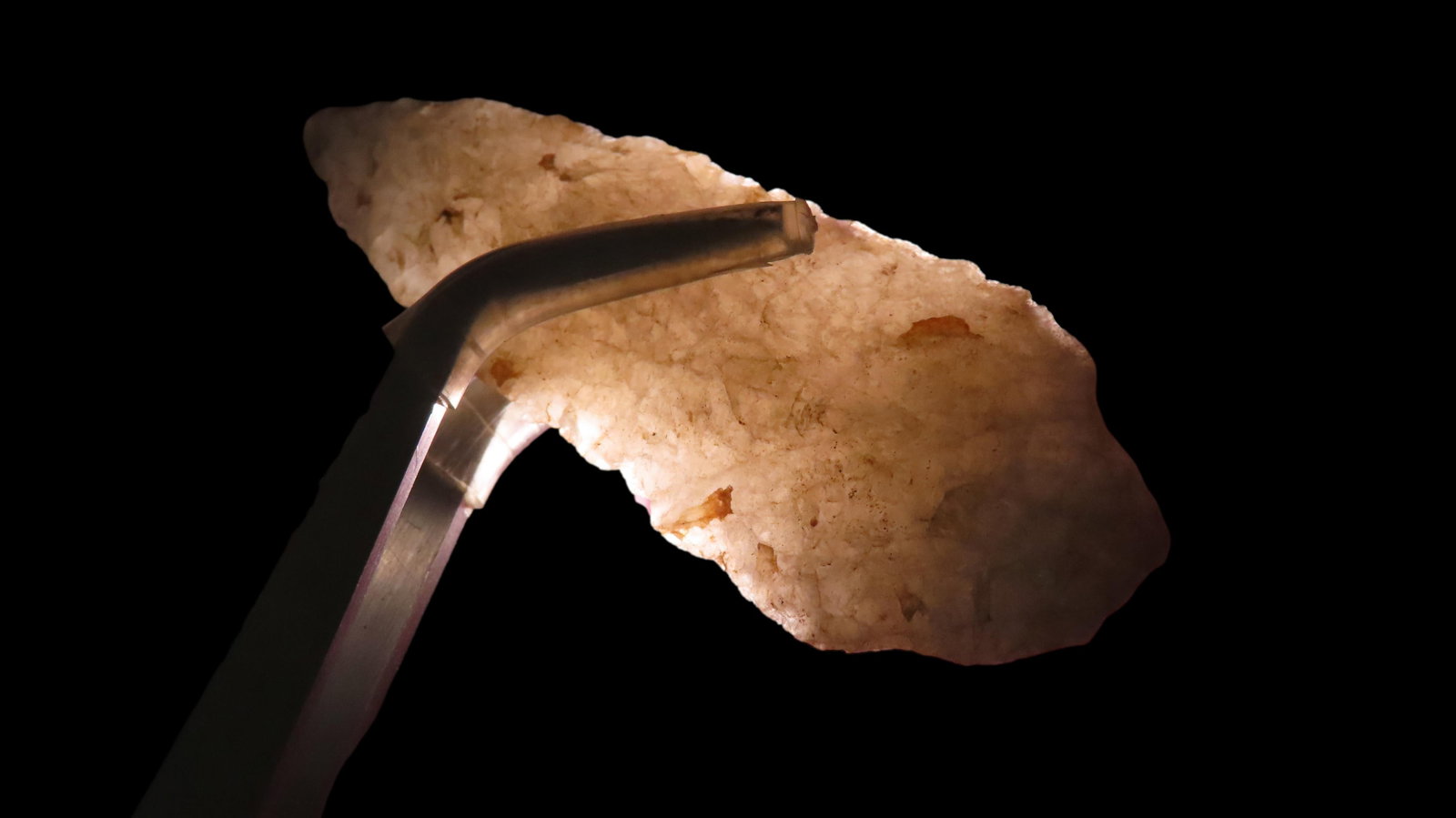 2 1/2" Quartz Point, Oregon: 2 1/2" Quartz Point, Oregon