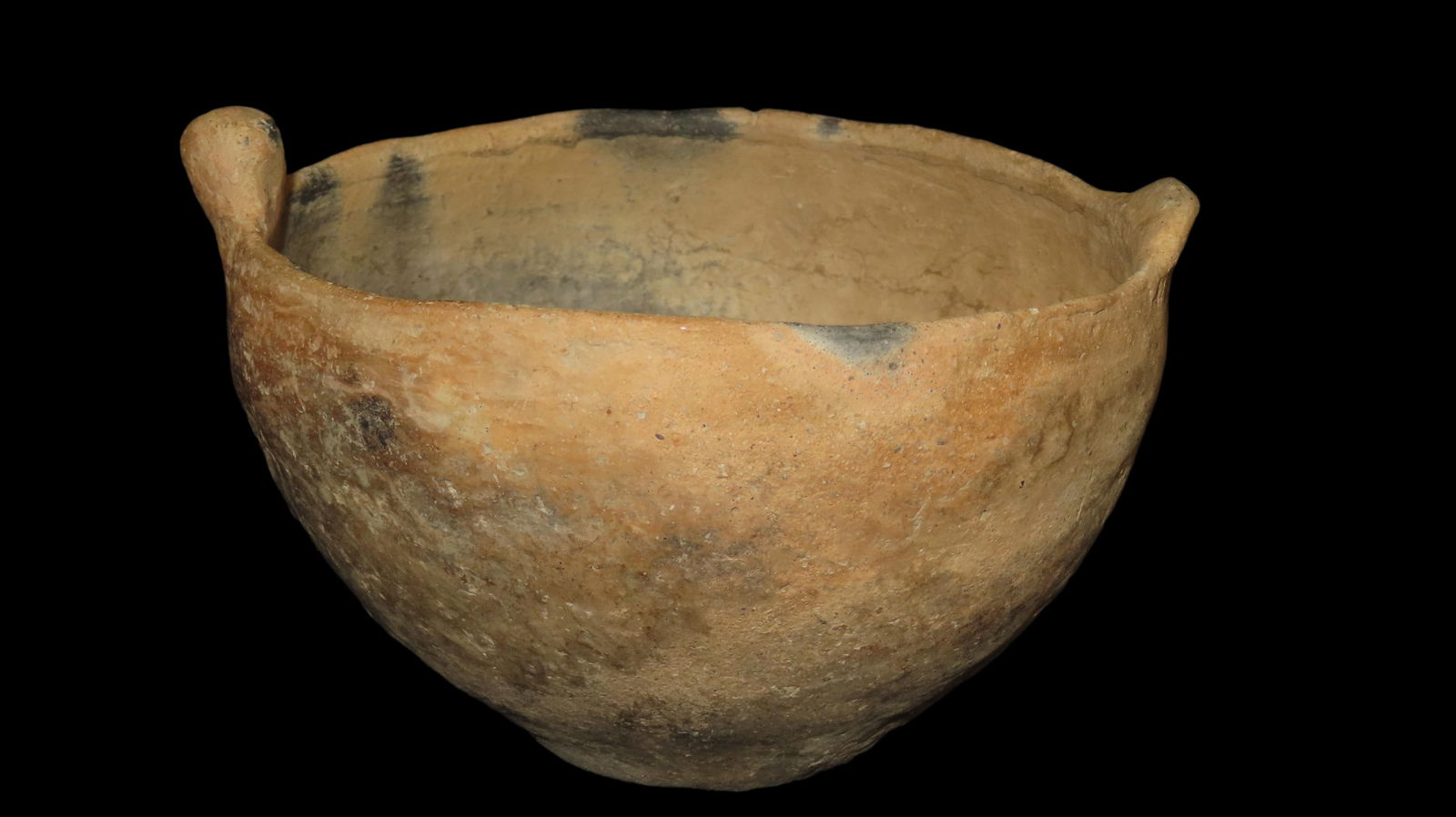 6" Diameter, Solid Bird Effigy, Mississippian Pottery Vessel, Southern Illinois (1 of 5)