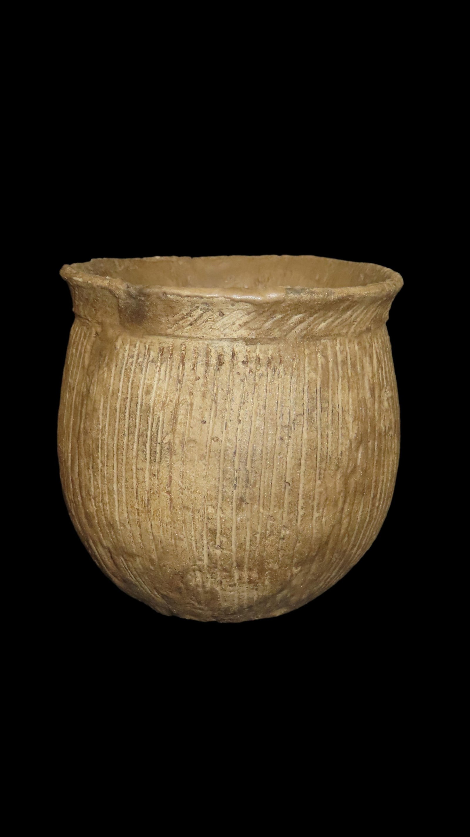 4 1/4" Tall Nicely Designed Pottery Vessel, Restored, Texacana Arkansas (1 of 6)