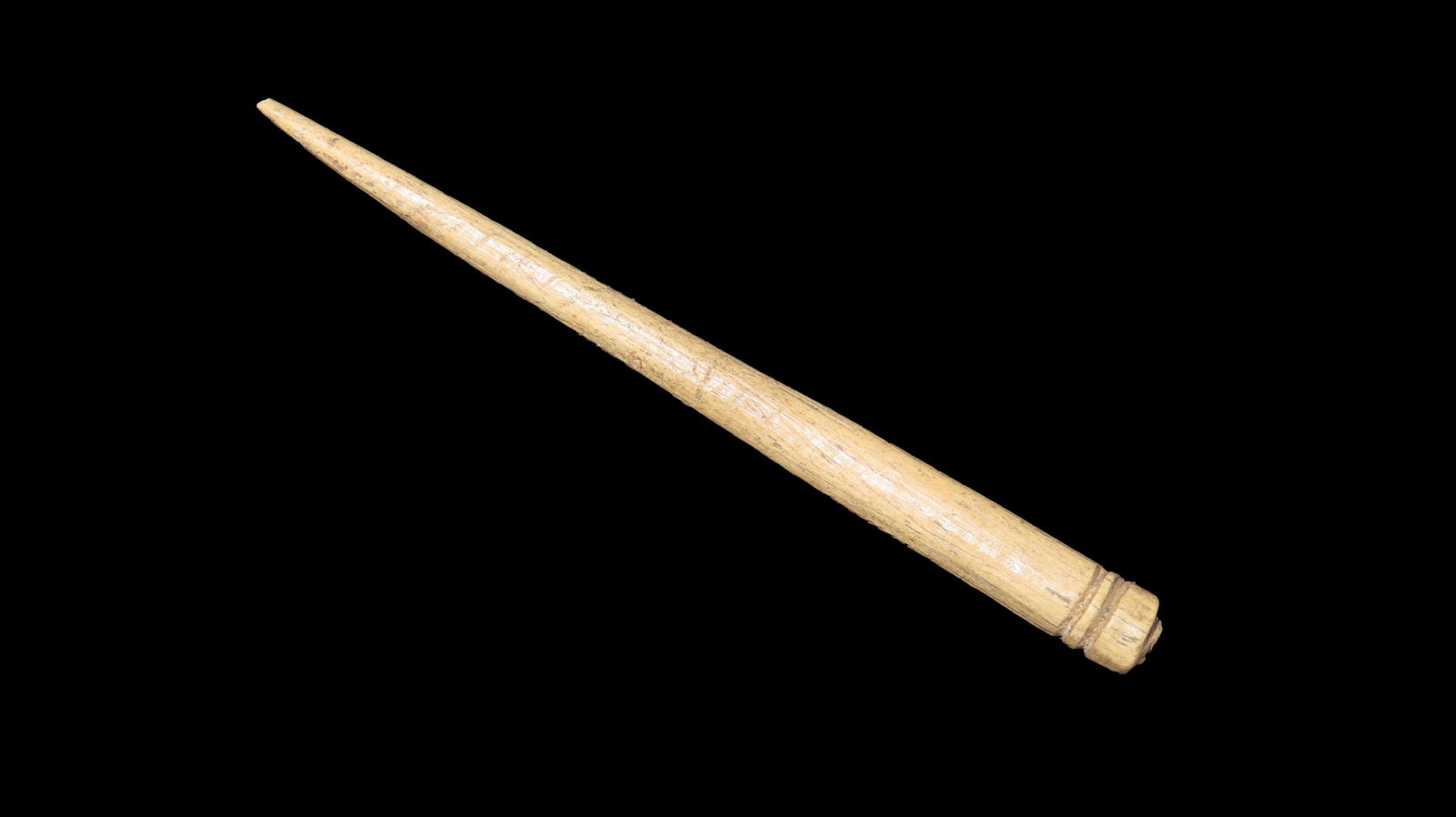 2 5/8" Bone Needle Grooved End, Eastern Tennessee, Ex. Dickey (1 of 8)