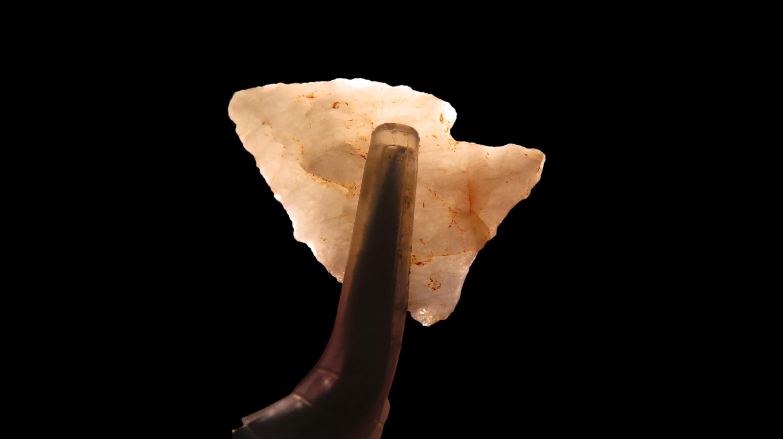 Super Crystal Quartz Beveled Arrowhead, Found by Bill Smith in Marshall Co., Alabama, Related types: Super Crystal Quartz Beveled Arrowhead, Found by Bill Smith in Marshall Co., Alabama, Related types - Dalton, Palmer, Kirk, Big Sandy, Early Archaic