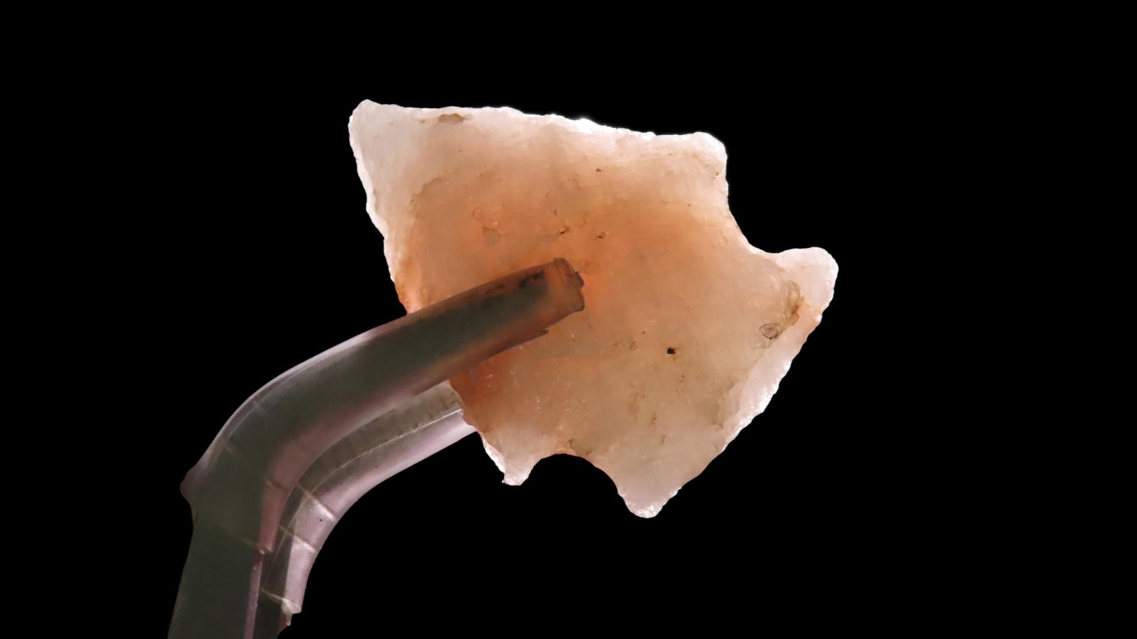 Super Crystal Quartz Beveled Arrowhead, Found by Bill Smith in Marshall Co., Alabama, Related types: Super Crystal Quartz Beveled Arrowhead, Found by Bill Smith in Marshall Co., Alabama, Related types - Dalton, Palmer, Kirk, Big Sandy, Early Archaic