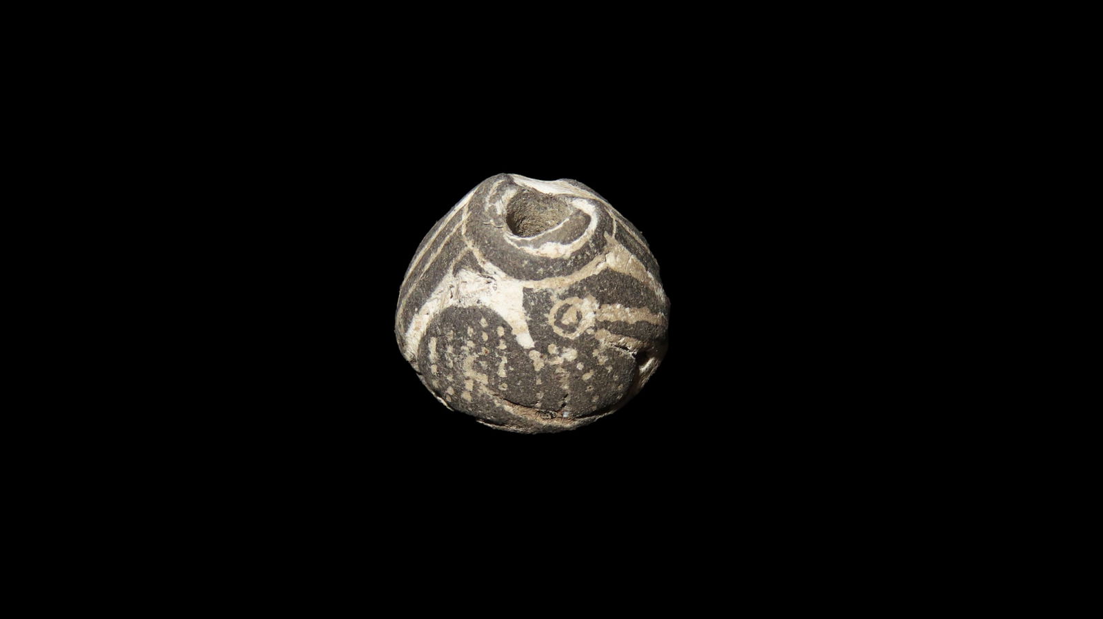 Pre Columian Bead Nicley Engraved Machalilla Culture 1500 BCE To 1100 BCE Found In Eguador (1 of 6)