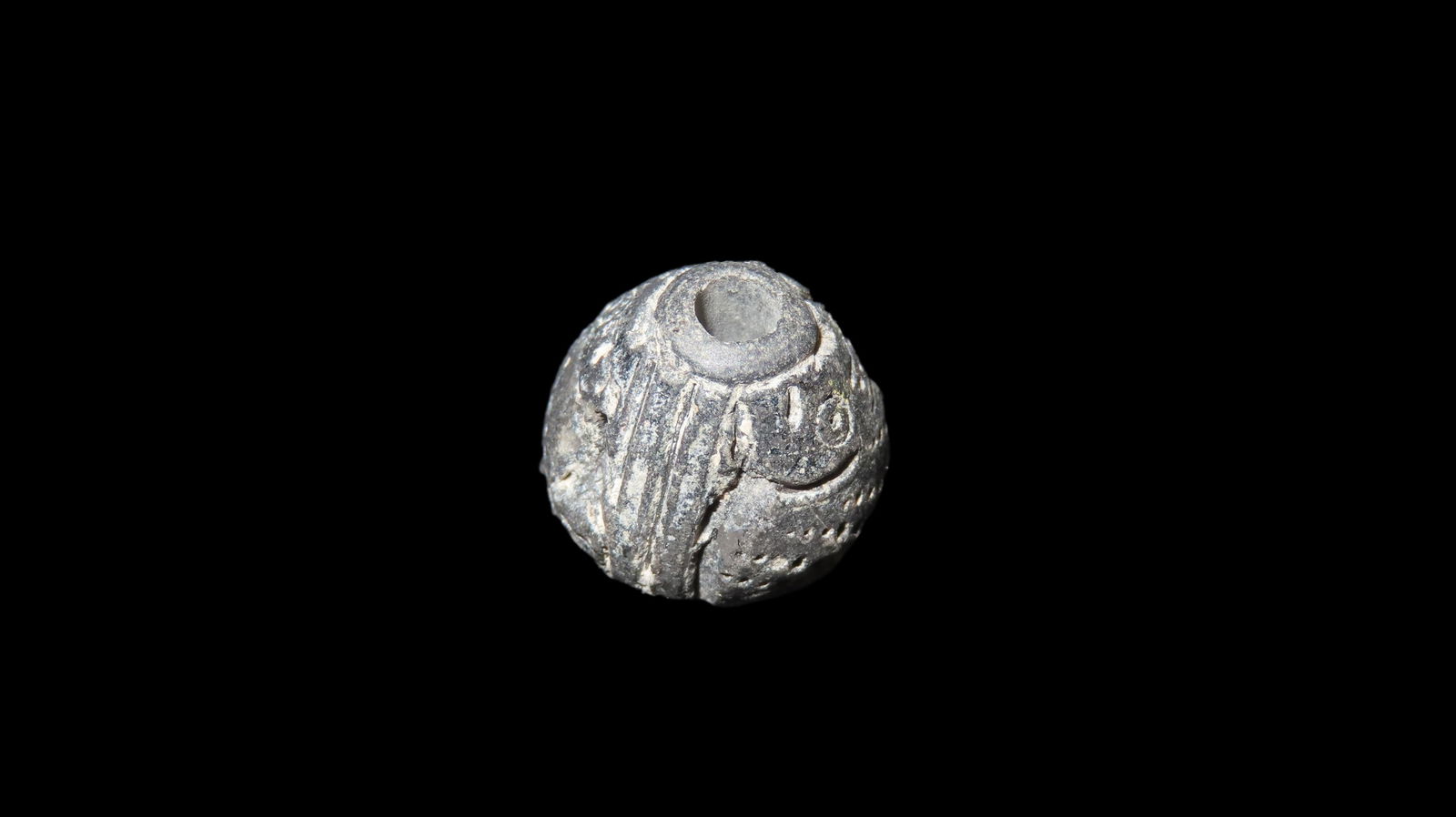 Pre-Columbian Bead Nicely Engraved Machalilla Culture 1500 BCE To 1100 BCE Found In Eguador (1 of 6)
