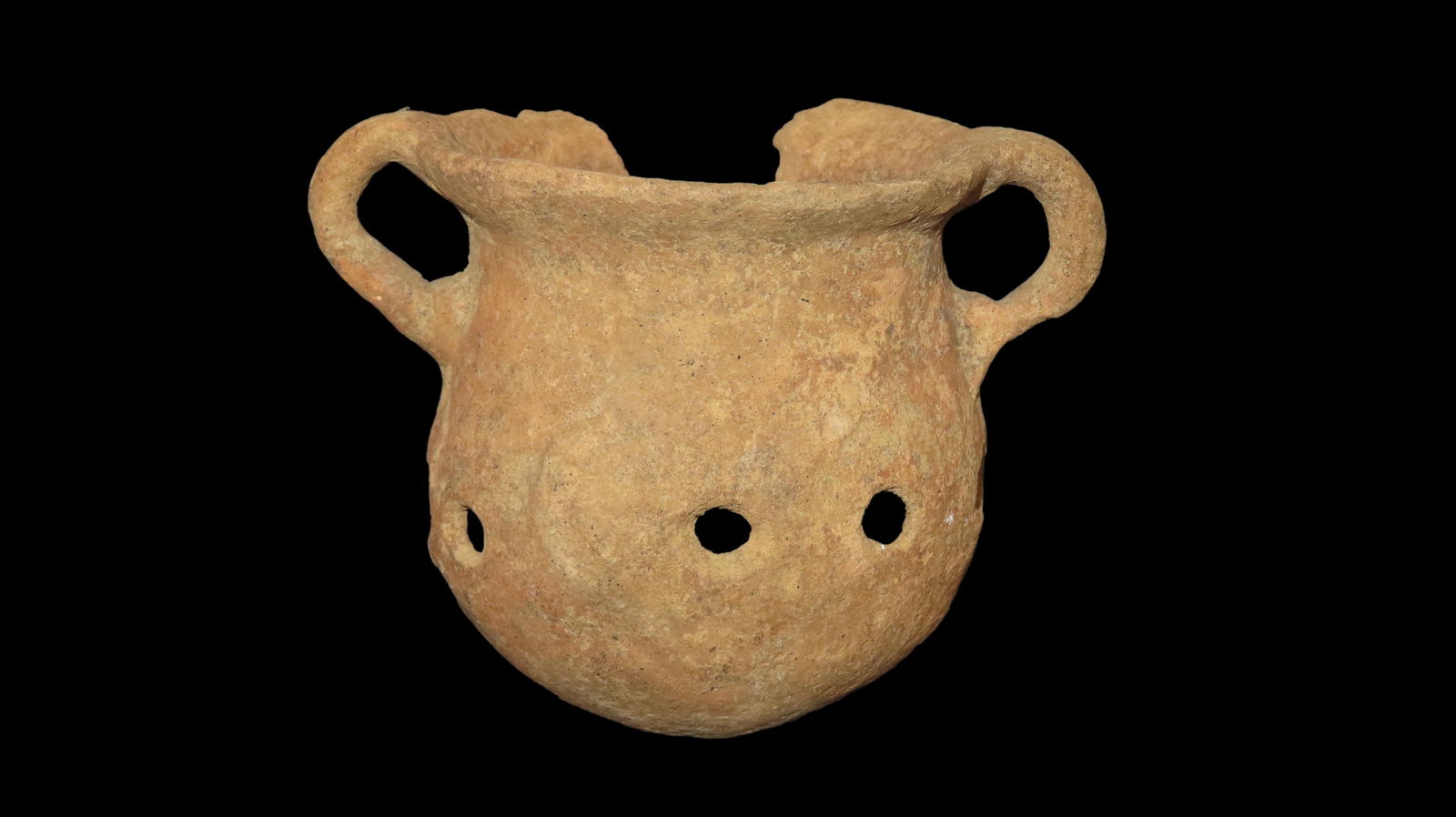 Pre-Columbian Strap Handle South America 3.3/8" Diameter: Pre-Columbian Strap Handle South America 3.3/8" Diameter