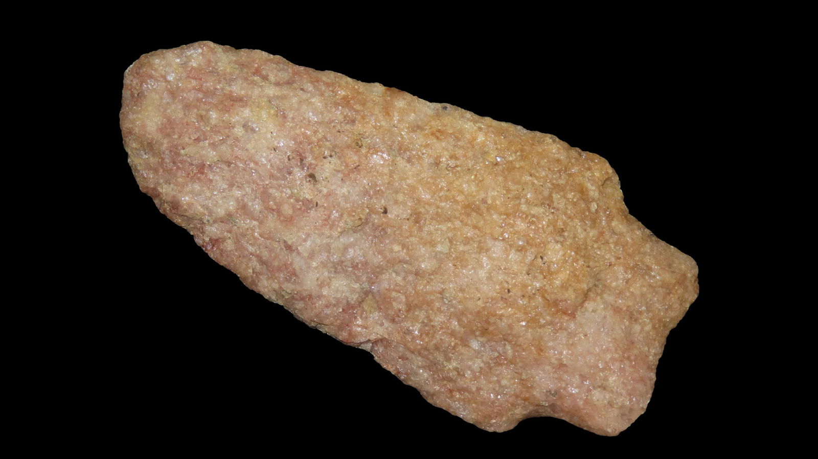 Amazing Red/Pink/Yellow Quartz Hamilton Found In Central North Carolina 3.7/16"x1.9/16": Amazing Red/Pink/Yellow Quartz Hamilton Found In Central North Carolina 3.7/16"x1.9/16"