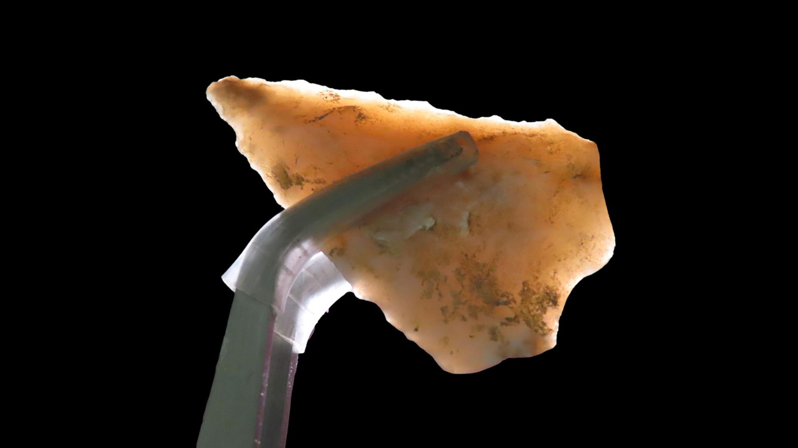 1.5/8" High Plains Point Beveled Very Intersting Eastern Colorado: 1.5/8" High Plains Point Beveled Very Intersting Eastern Colorado