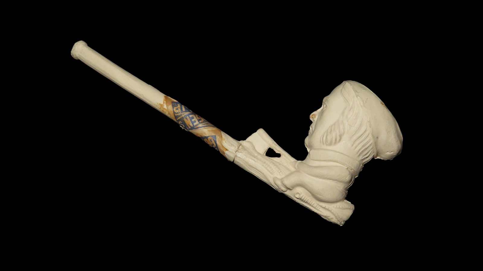 Early German Kaolin Pipe (1 of 8)