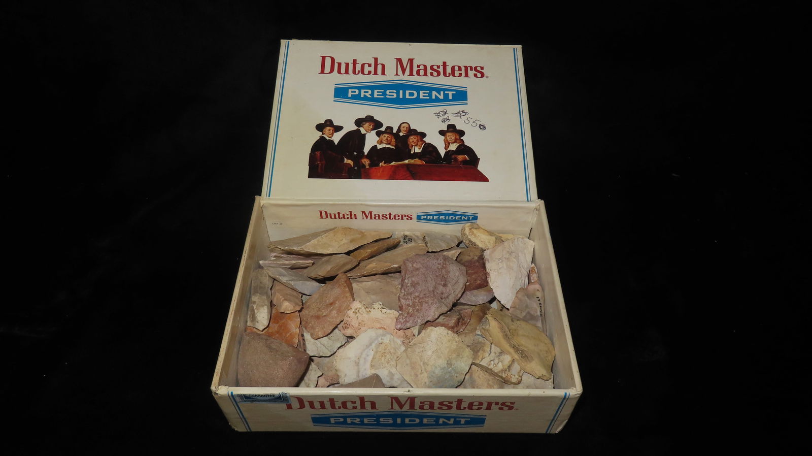 Cigar Box full of Arrowheads from the Schriver Collection, Central Missouri (1 of 9)