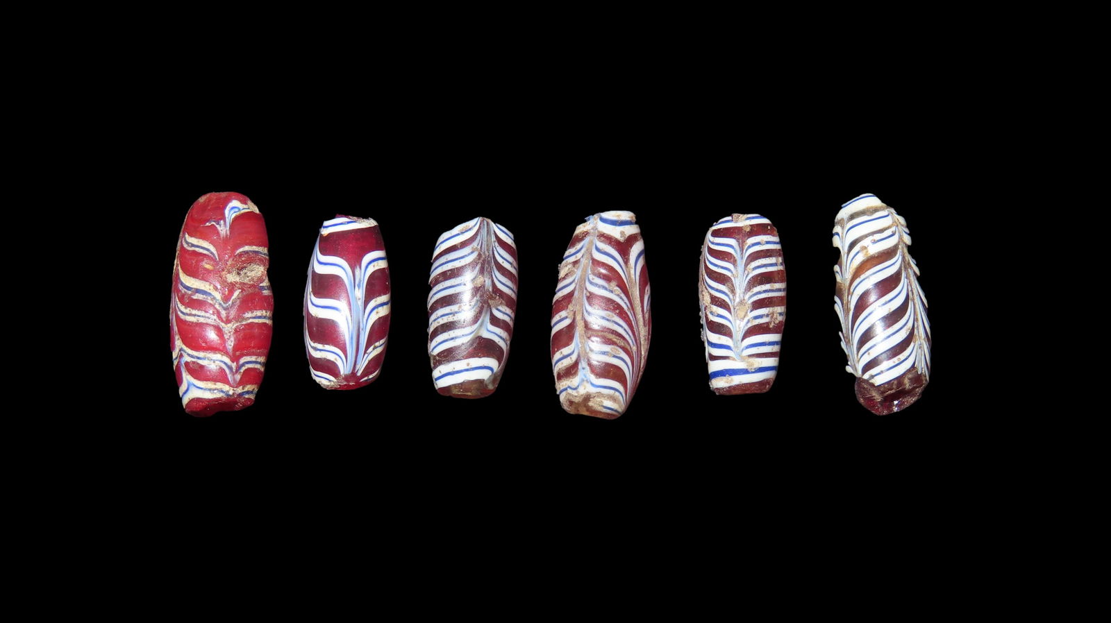 Set of Venetian, Feather Beads, 16th - 18th Century, Handmade and Unique: Set of Venetian, Feather Beads, 16th - 18th Century, Handmade and Unique